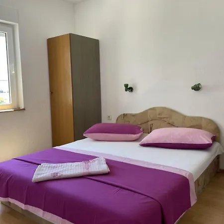 Papic Apartment *